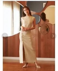 タグ付き未使用　ダーリッチ　キルティングボタンリブワンピース　部分あき肌見せ