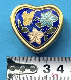 Item thumbnail for item da4fb35b-f8c7-4eb7-88d2-f06b3032e27b