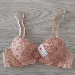 【未使用】Triumph 花柄レース ブラジャー A70