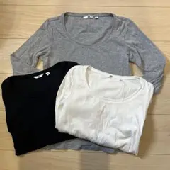 ユニクロ　長袖Tシャツ　3枚セット　Mサイズ 黒・白・グレー