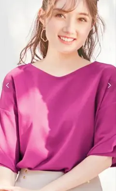 アロッタ フリル袖Tシャツブラウス (ラズベリー）Mサイズのサムネイル
