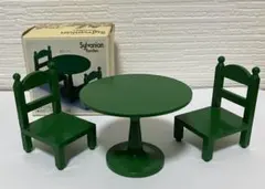 シルバニア　丸テーブルセット　初期　箱付き　廃盤　緑の家具