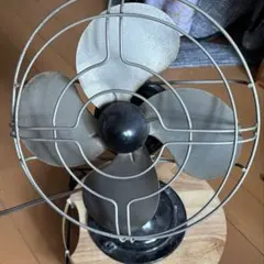 Gilbert A33 ヴィンテージ レトロ アンティーク 扇風機 本体 - メルカリ