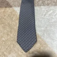 GUCCI 幾何学模様 ネクタイ グレー