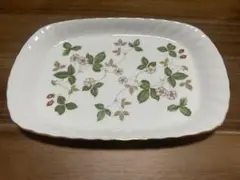 ウェッジウッド ワイルドストロベリー スパイラルトレイ 箱付き