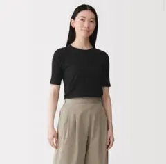 無印良品 婦人　なめらかリブ編みクルーネック五分袖Ｔシャツ Mサイズのサムネイル