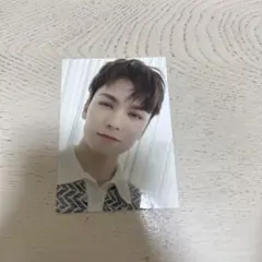 seventeen バーノン　home フーディー特典