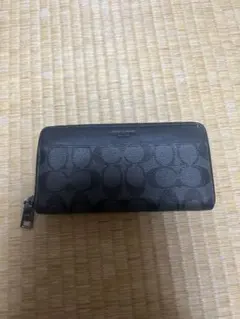 Coach ダークブラウン 長財布