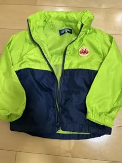 超美品　西松屋　フード収納薄手アウター　100サイズのサムネイル
