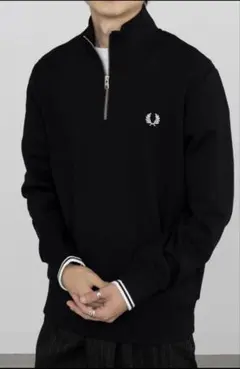 FRED PERRY ブラック ハーフジップ スウェット Lのサムネイル