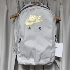 【新品】NIKE シンプル　スウッシュ バックパック　ゴールド