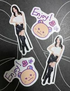 NiziU ステッカー MAYA