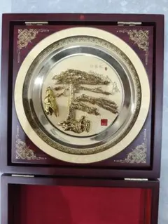 価格見直し】大展鴻圖 鷹 額縁入り 置物 - メルカリ