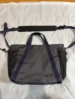 Oakley グレー ショルダーバッグのサムネイル
