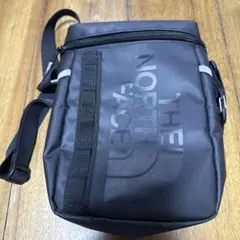 【used】【美品】THE NORTH FACE ブラックショルダーバッグのサムネイル