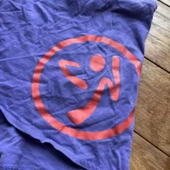 ZUMBA 紫色 タンクトップ XS