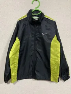 中古◎ナイキ　ジャンパー　黒×黄色　120