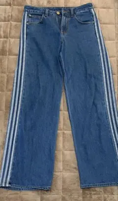 adidas Originals デニムパンツのサムネイル