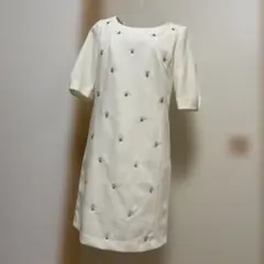 リランドチュール　膝丈ワンピース　ビジュー　刺繍　花柄