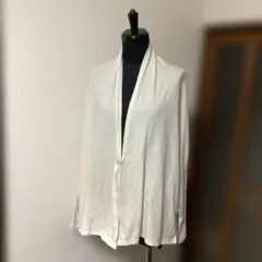 アイボリー カーディガン ボタン付き　LUPILIENのサムネイル