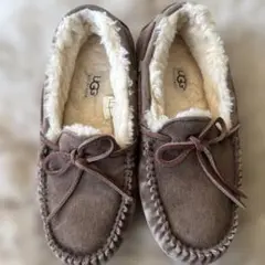 Item thumbnail for item f96648ef-1ce3-4b22-9b3d-8b5fe26dd416