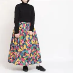 【13日までの限定価格】【新品】リバティ　ロングスカート　シャワーパーティーのサムネイル