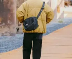 美品 CMF COMFY OUTDOOR GARMENT BIG PORCH