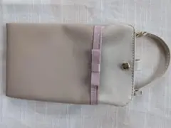 スマホ ポーチ　リボンデザイン　新品未使用