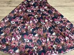 【美品】OFUON/花柄フレアスカート（ネイビー、ピンク）