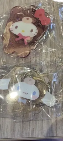 ハローキティ・マイメロディ アクリルキーチェーン