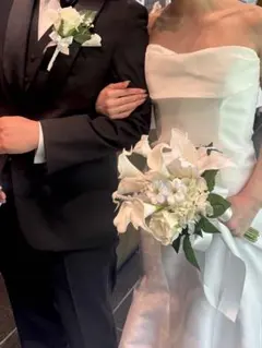 ウエディング　ブーケ　ブートニア付　アーティシャルフラワー　クラッチブーケ　白