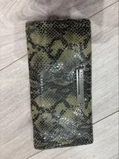 2025年最新】ジバンシイ パイソン 財布の人気アイテム - メルカリ