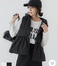 フード付き黒ダウンベスト Mサイズ