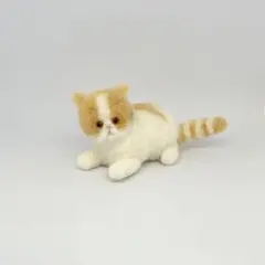 エキゾチックショートヘア　茶白　羊毛フェルト　ぬいぐるみ　ハンドメイド　猫のサムネイル