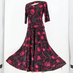 【社交ダンス】チャコット　 Dance　ブラック地花柄　セットアップ 社交ダンス】チャコット Dance Sport モノトーン花柄