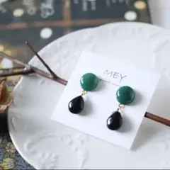 ＊グリーンオニキスとブラックオニキスのクールな印象のスタッドピアス＊