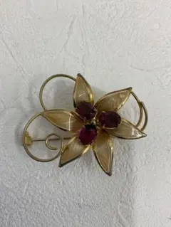 13.324【ブローチ】レトロ　アンティーク ヴィンテージ