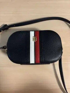 Tommy Hilfiger ショルダーバッグ　可愛い　かっこいい