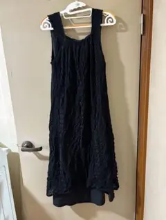 ワンピースとシャツ