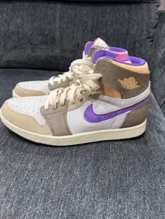Nike Air Jordan 1 High ベージュ/パープル　27.5