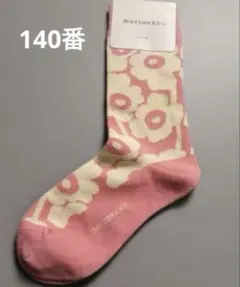新品未使用　marimekko ソックス　　レディース靴下　140番のサムネイル