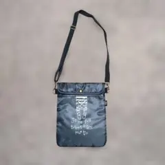 タルティーヌ　タテ型サコッシュ　ショルダーバッグ　ブラック