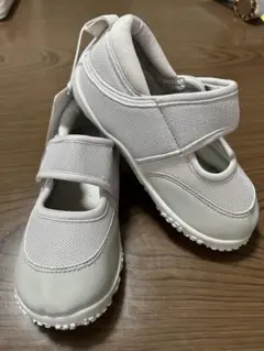 【新品】petit main プティマイン　水抜きリールサンダル　18cm