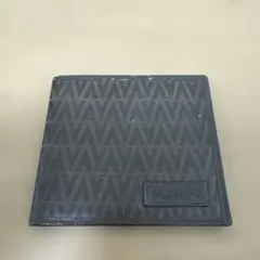 VALENTINO 二つ折り財布 Vロゴ 総柄【未使用】のサムネイル