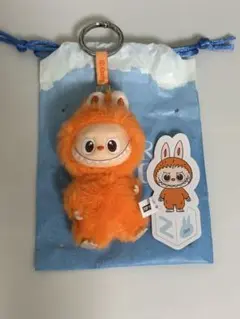 イニシャル　ラブブ　Z LABUBU popmart