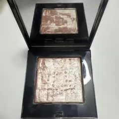 BOBBI BROWN ハイライトパウダーのサムネイル