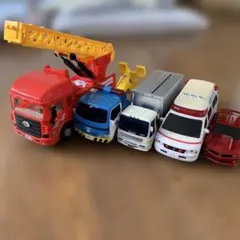 トイコー はたらく車 5種set ミニカー トイコー はたらく車 5種set ミニカー - メルカリ