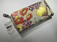 COACH コーチ　　　　CJ373 アプリコット長財布