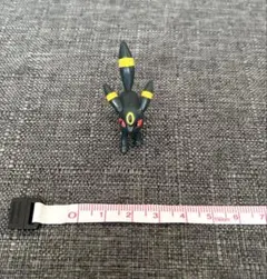 ポケモン ガチャ ストラップ ブラック ブラッキー - メルカリ