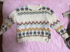 アイボリー ジグザグパターン ニットセーター